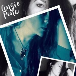 Meet your Posher, Angie